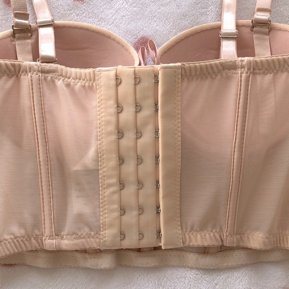 NWOT Cropped Beige Bustier Bra/Top - Picture 3 of 3